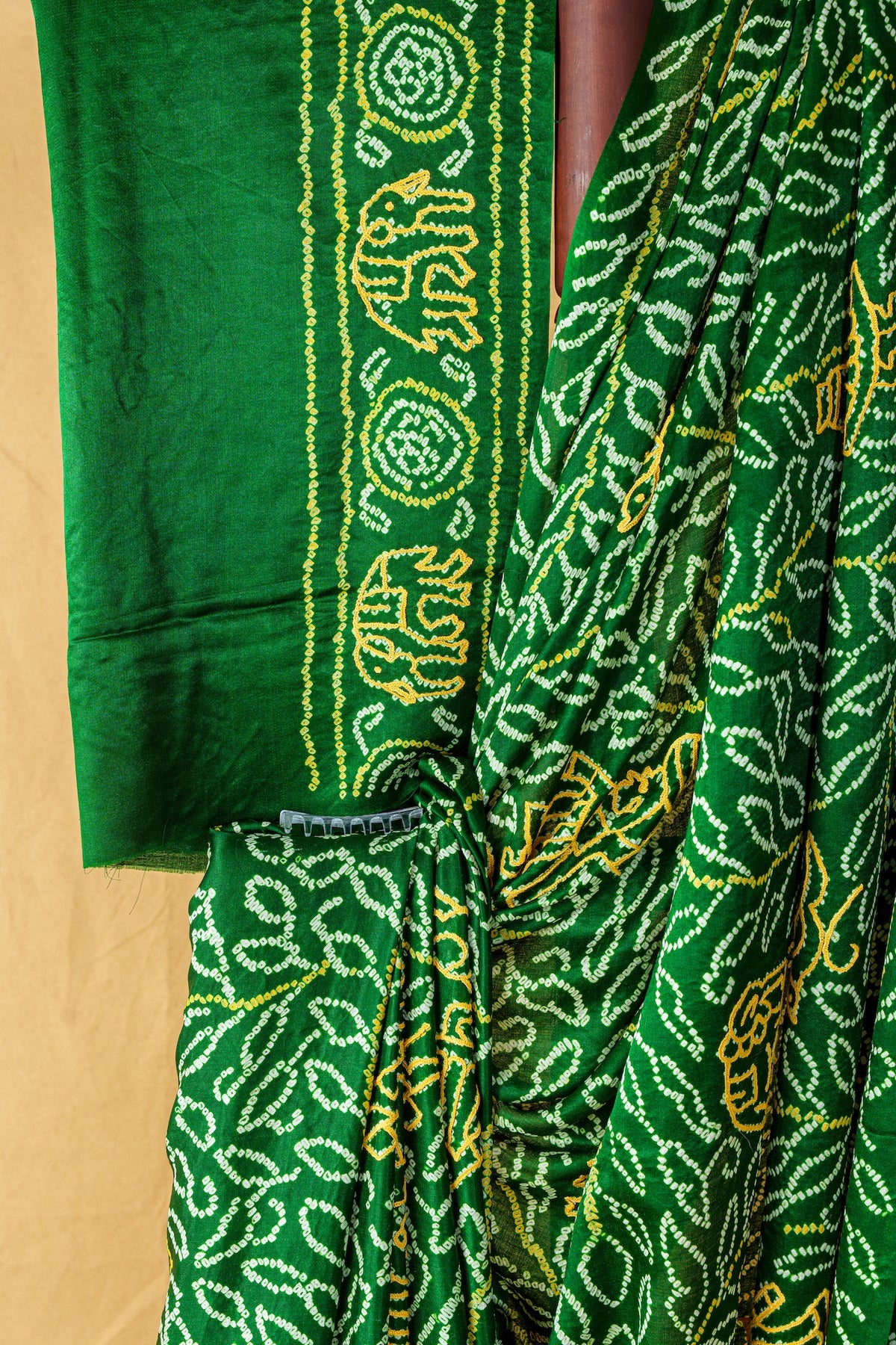 Deep Forest Green Pure Silk Bandhani And Aari Work Saree